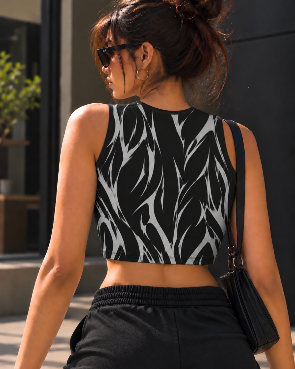 Women's Obsidian Fang Sports Crop Top